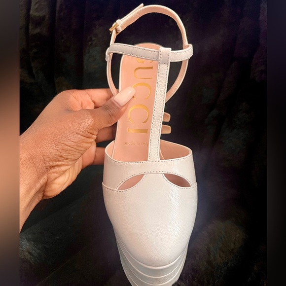 Gucci Platform Leather Pumps - Picture 6 of 8